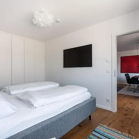 Stylisches Apartment In Zentraler Gruenruhelage Mit Garagenplatz Vienna Exterior photo